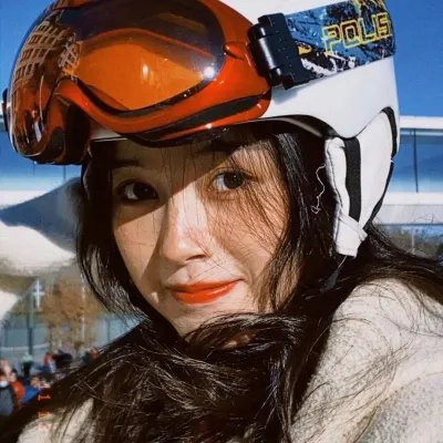阴阳爱国语 海报